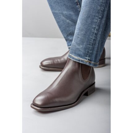 R. M. Williams Classic Craftsman Yearling Boots – Chestnut Leather – Mens Boots - Crep Direct UK