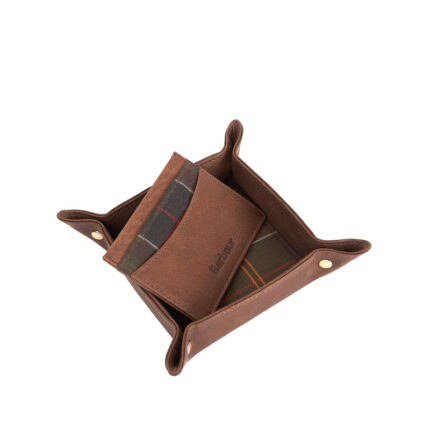 Barbour Valet Tray & Card Holder Gift Set MGS0074 – Classic Tartan/Brown – Mens Wallets, Bags and Accessories - Crep Direct UK Barbour Valet Tray & Card Holder Gift Set MGS0074 – Classic Tartan/Brown – Mens Wallets, Bags and Accessories - Crep Direct UK