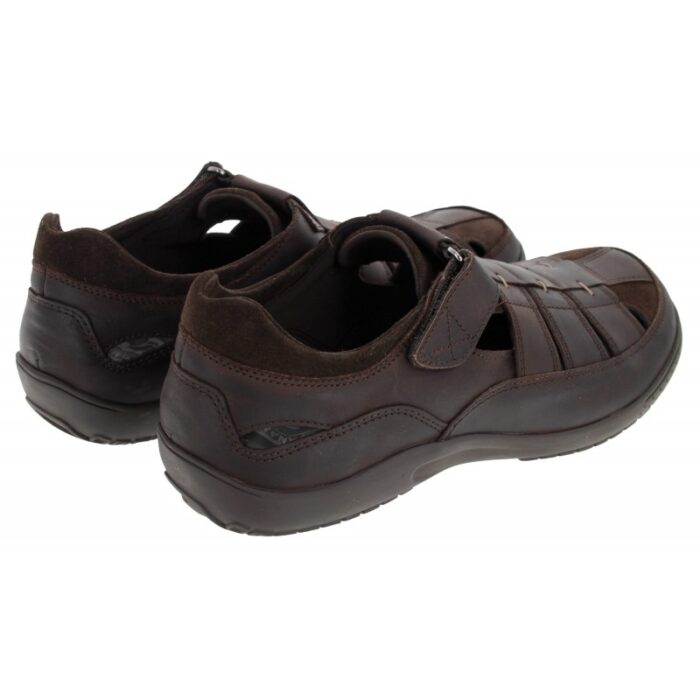 Panama Jack Meridian Basics Closed Toe Sandals – Brown Leather – Mens Sandals, Sliders & Toe Posts - Crep Direct UK