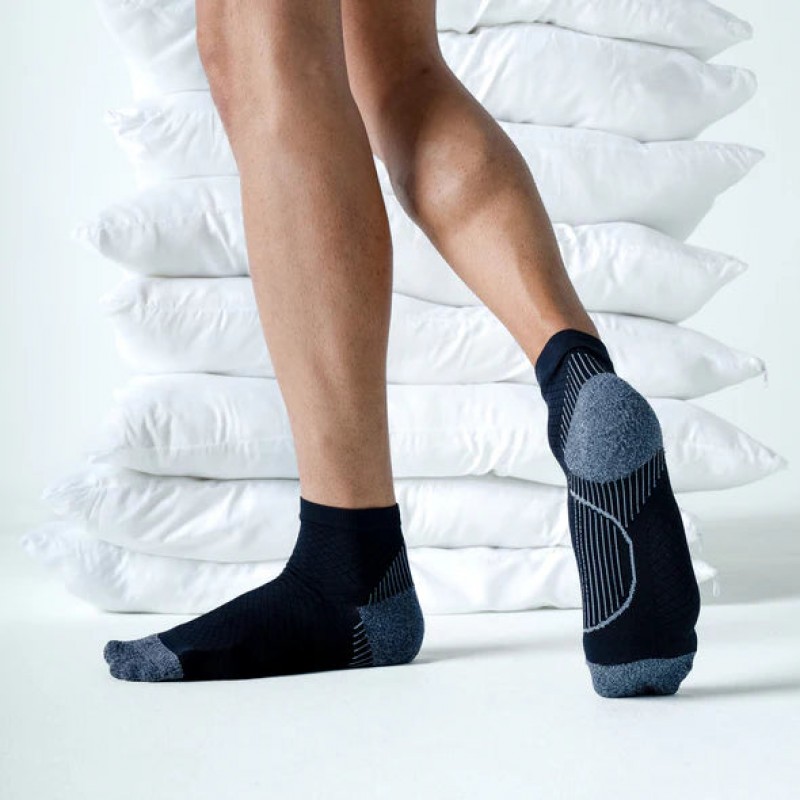 Feetures Plantar Fasciitis Relief Ultra Light Quarter Socks – Black – Ladies Clothing - Crep Direct UK